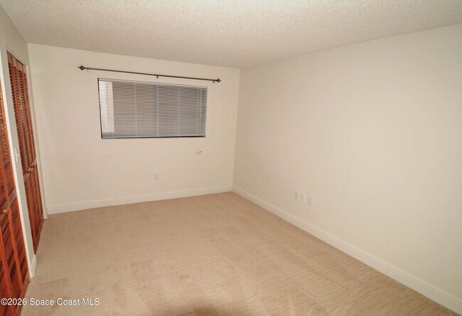 Building Photo - 8500 Ridgewood Ave