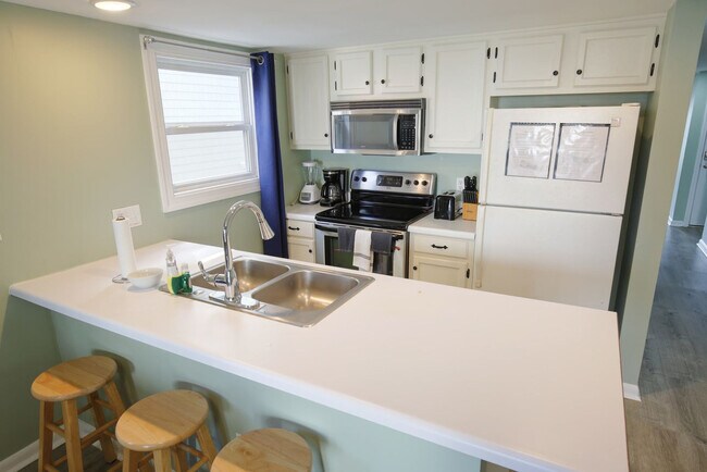 Building Photo - 608 Carolina Beach Ave S