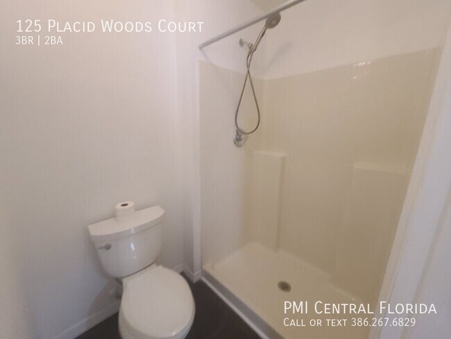 Building Photo - 125 Placid Woods Ct