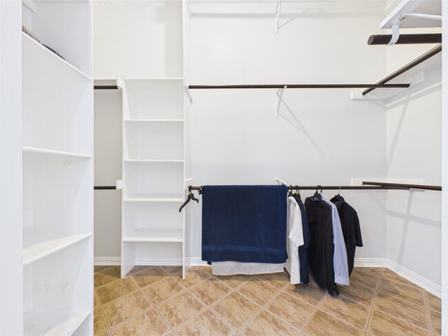 Building Photo - 4819 10 Sleep Ln