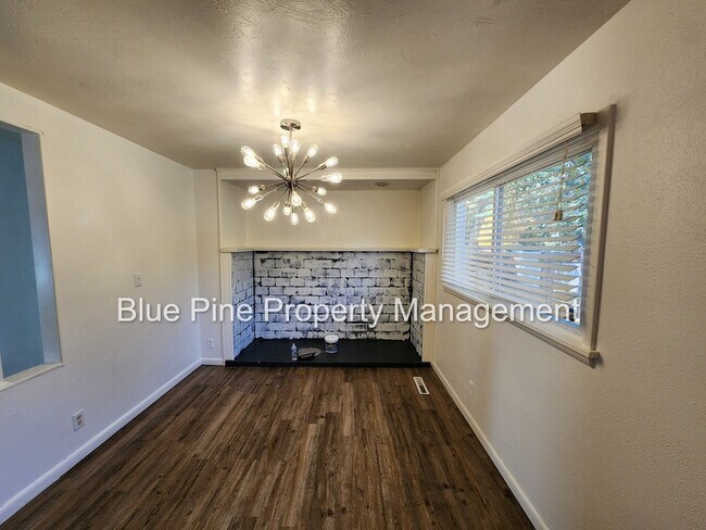 Building Photo - 1545 12th St