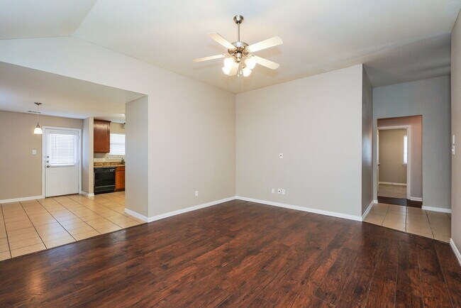 Building Photo - 1237 Camden Yard Dr