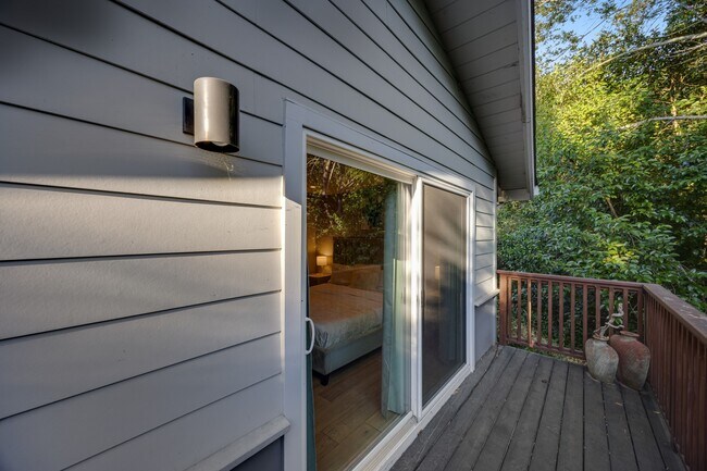 Building Photo - 88 Calistoga Rd