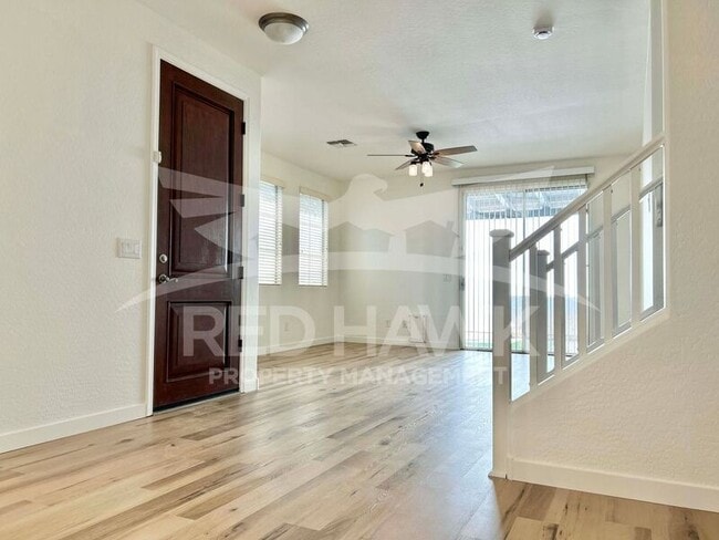 Building Photo - 4344 E Carla Vista Dr