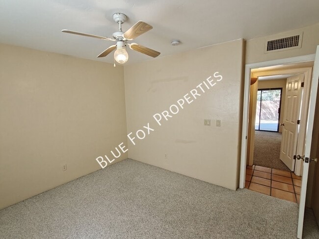 Building Photo - 9097 N Jessy Ln