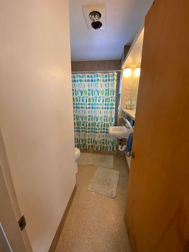 Building Photo - 1226 Missouri Ave