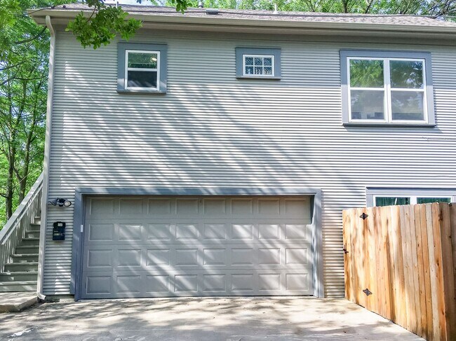 Building Photo - 4515 Avenue G Ave