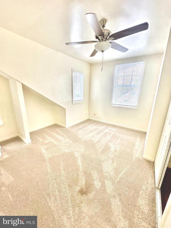 Building Photo - 806 18th St S