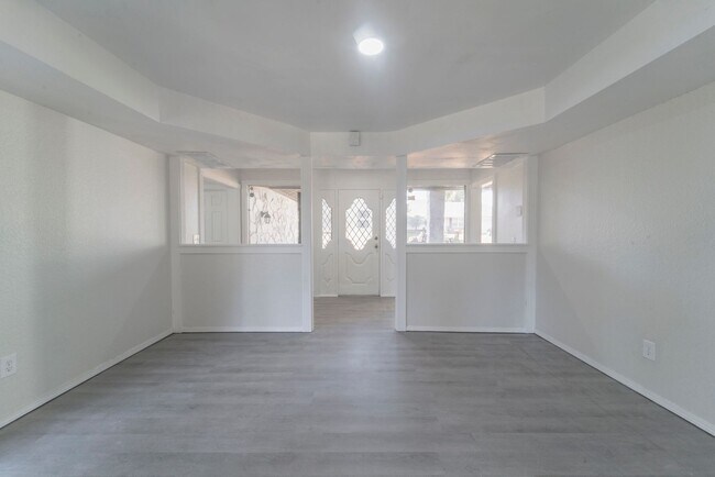 Building Photo - Opportunity Knocking with this HUGE home available for Rent to Own or Lease!