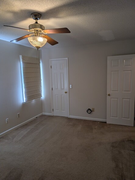 Building Photo - 106 Bethany Ln