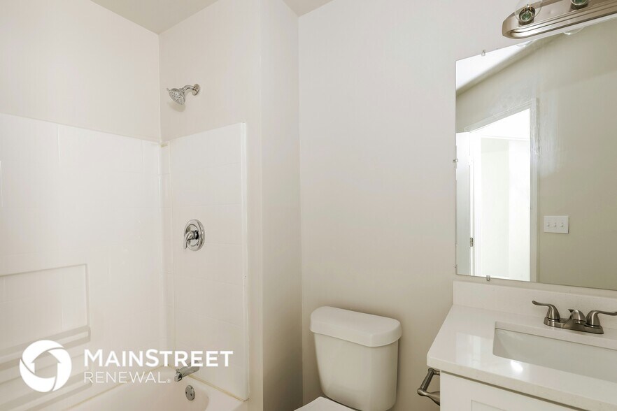 Building Photo - 10057 Tara Glynn Dr