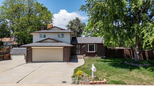 Building Photo - Available NOW! 3 Bedroom 1 Bath Beautiful Home in Arvada!