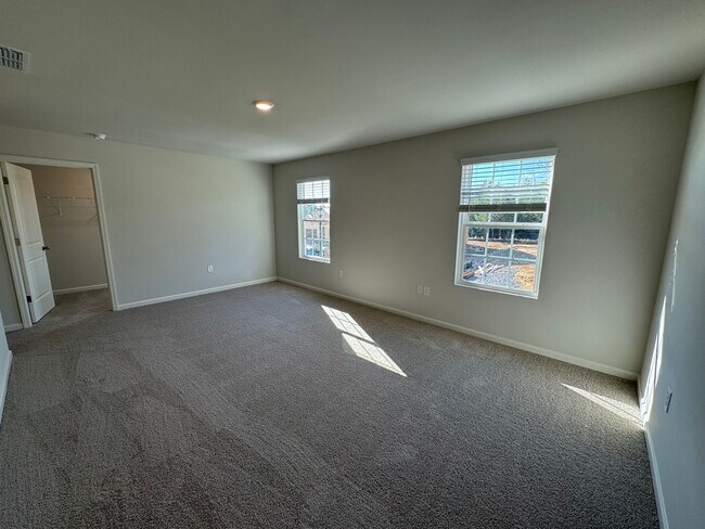Building Photo - Brand New 5/3 House in Armuchee- $2,295