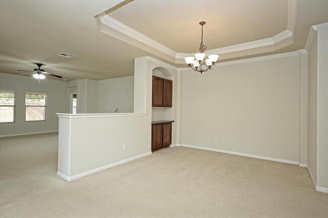 Building Photo - 401 King Eider Ln