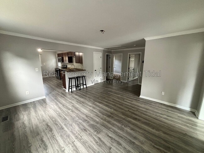 Building Photo - 602 Burksdale Rd
