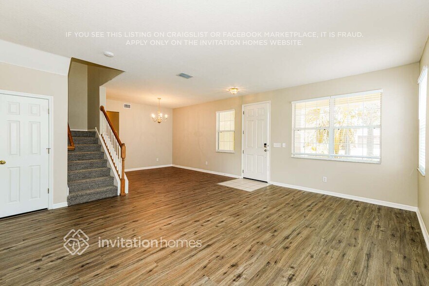 Building Photo - 7148 Bridgeview Dr