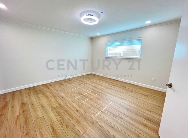 Building Photo - Magnificent 3/2/2 in Lewisville For Rent!