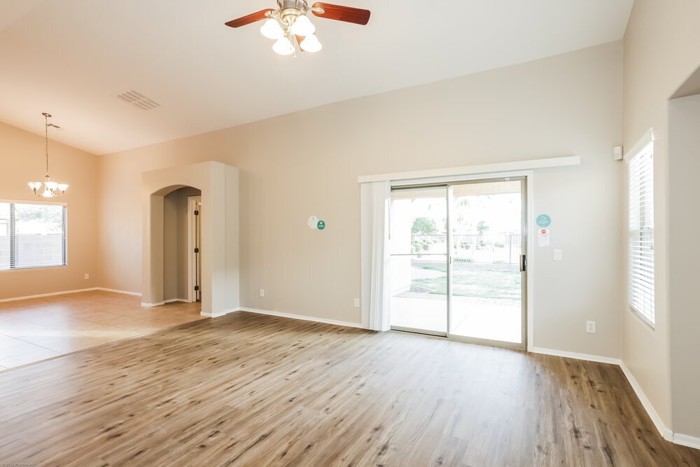 Building Photo - 22333 E Via Del Rancho Rd