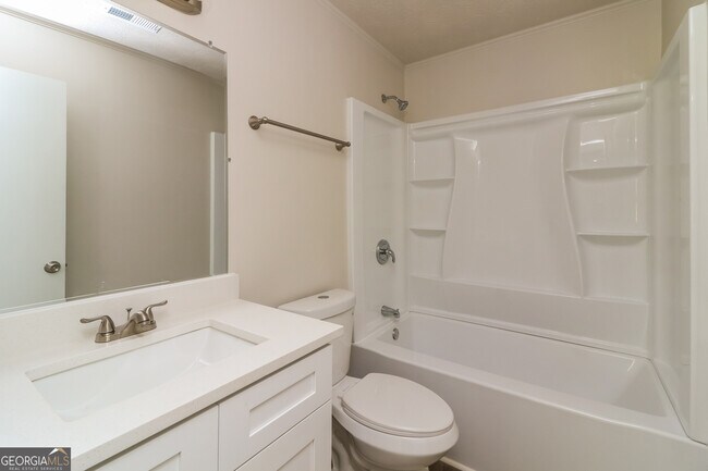 Building Photo - 517 Benson Hurst Dr SW