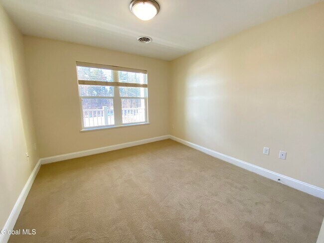 Building Photo - 74 Weibel Ave