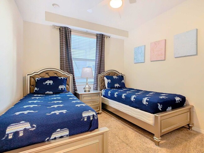 Building Photo - 4784 Clock Tower Dr