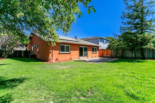 Building Photo - 14965 Dark Star Ct