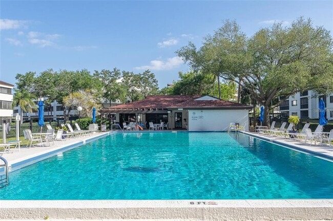 Building Photo - 2579 Countryside Blvd