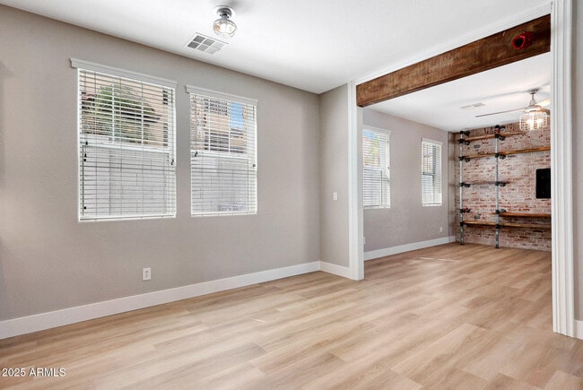 Building Photo - 21134 W Green St