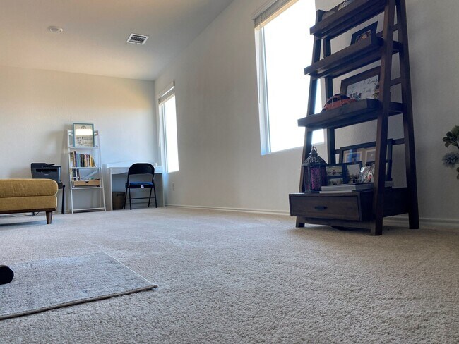 Building Photo - 252 Tugboat Annie Wy