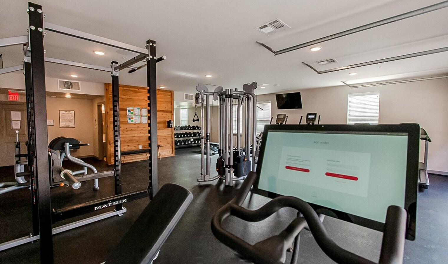 Building Photo - 111 E 4th St