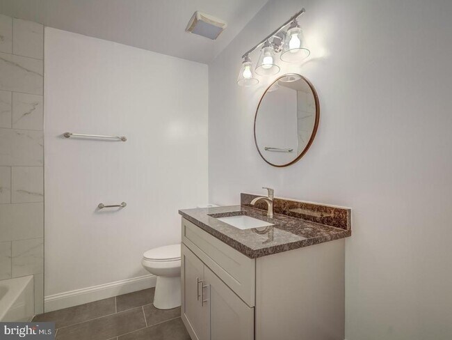 Building Photo - 14373 Saguaro Pl