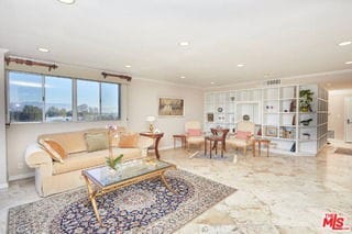 Building Photo - 865 Comstock Ave