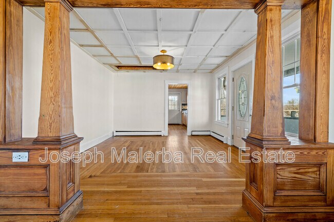 Building Photo - 95-97-97 Ashland St