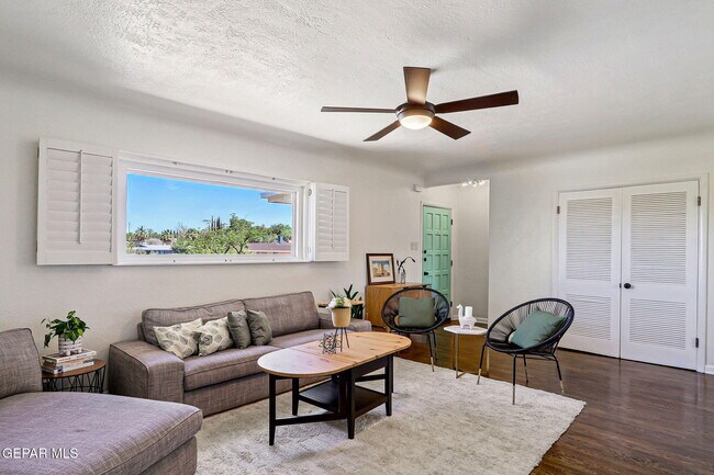 Building Photo - 904 Turney Dr