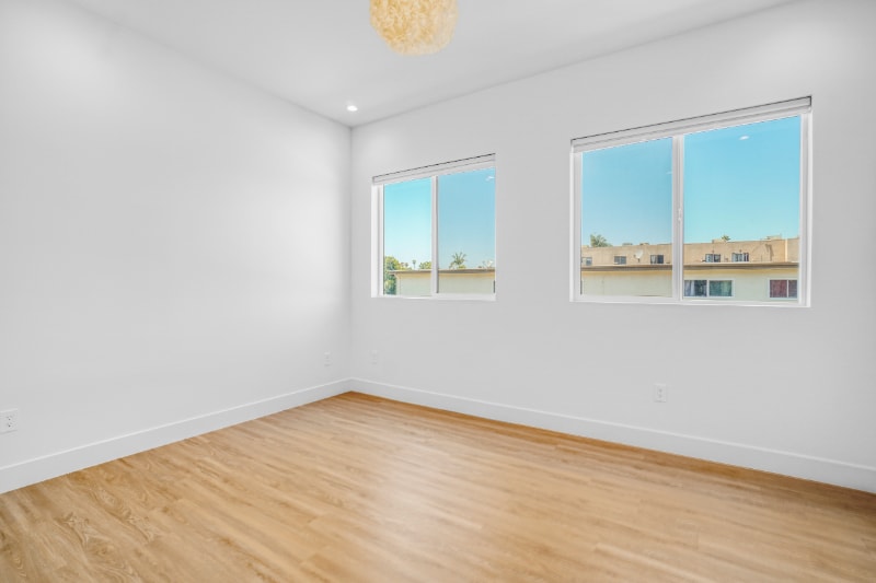 Building Photo - 4800-4802 S Slauson Ave