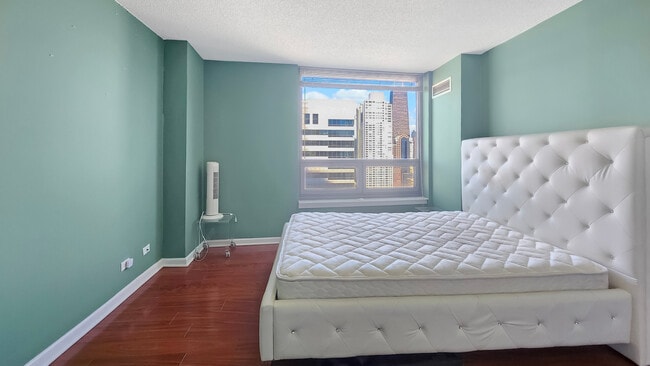 Building Photo - 440 N Wabash Ave