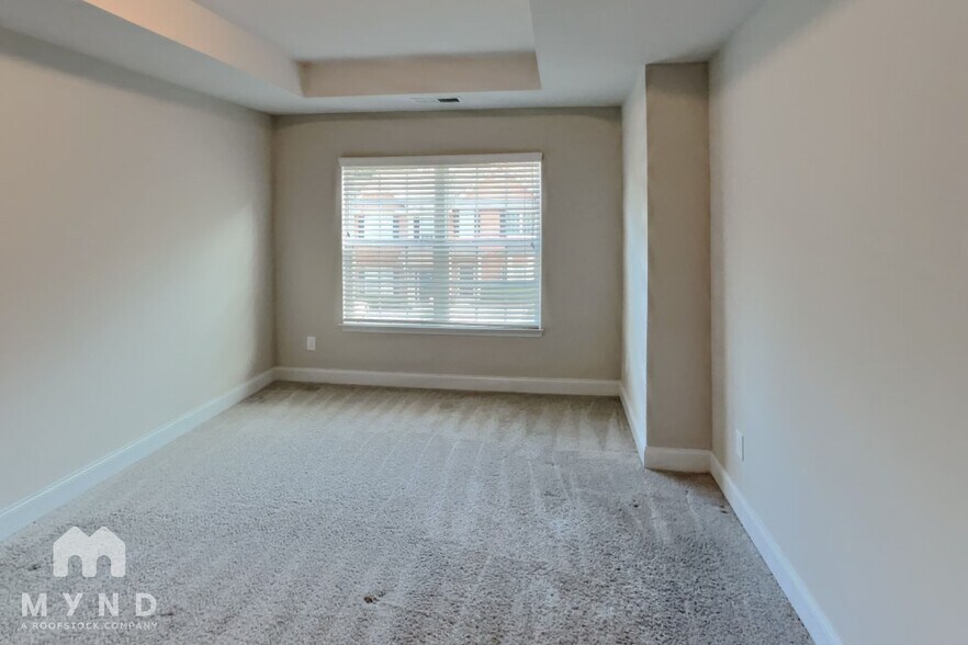 Building Photo - 10143 Benton Woods Dr