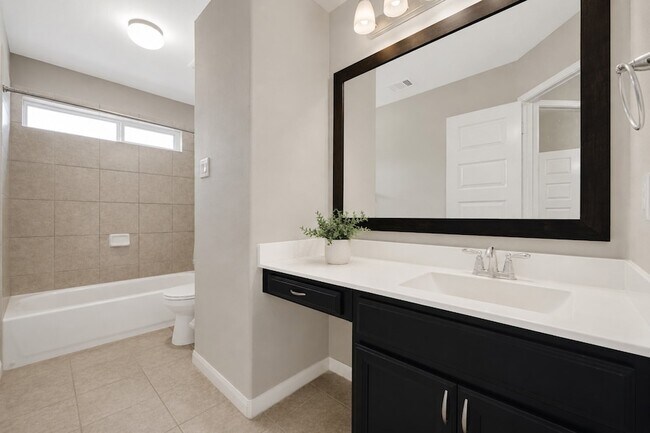 Building Photo - 4102 Sandstone Bend Ln