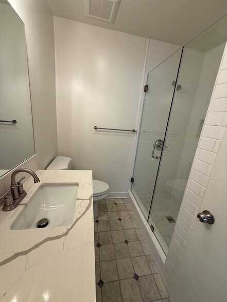 Building Photo - 1514 Orange Grove Ave