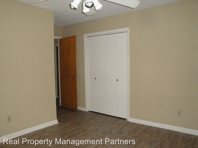 Building Photo - 3 br, 2.5 bath House - 2505 Hawksbury Lane