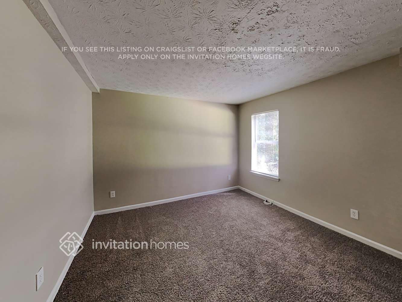 Building Photo - 3156 Fescue Cir