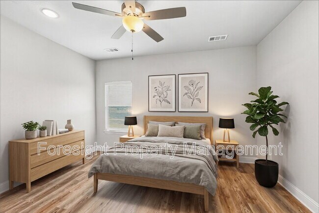 Building Photo - 2902 Orchid Dr