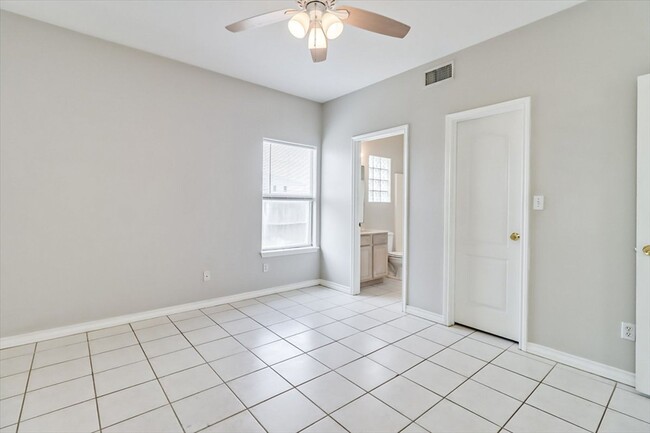 Building Photo - 13986 Fortuna Bay Dr