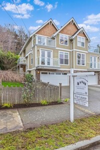 Building Photo - Quintessential West Seattle Townhome with ...