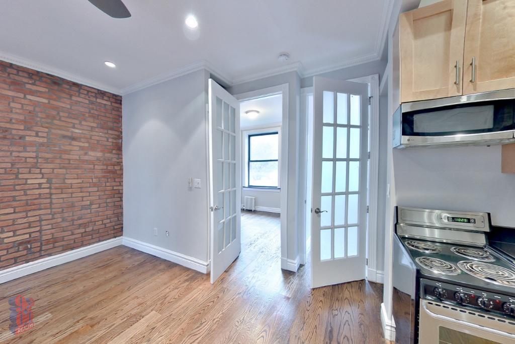 Building Photo - 330 E 35th St