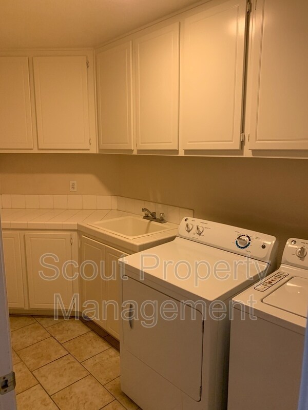 Building Photo - 29403 Via Espada