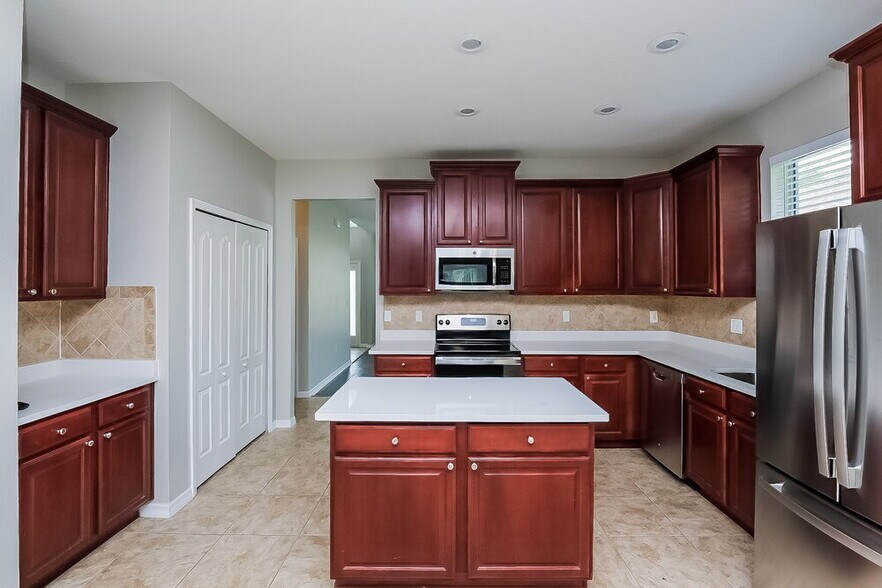 Building Photo - 11740 Colony Lakes Blvd