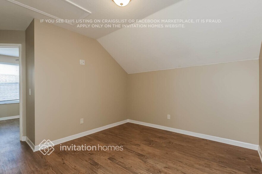 Building Photo - 36111 Shady Bluff Loop
