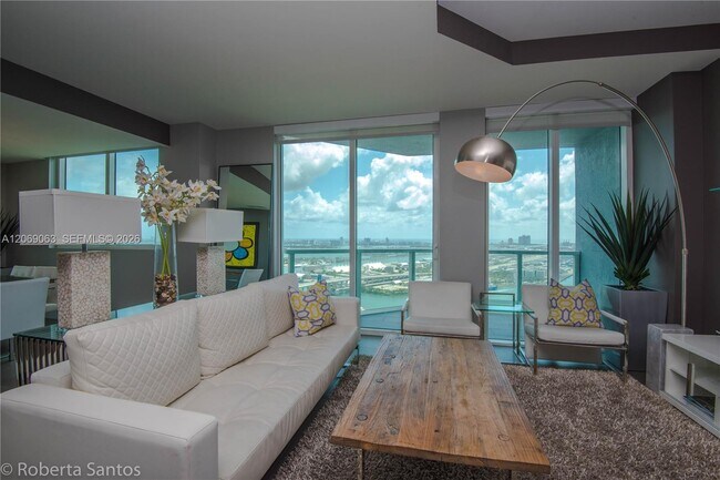 Building Photo - 244 Biscayne Blvd
