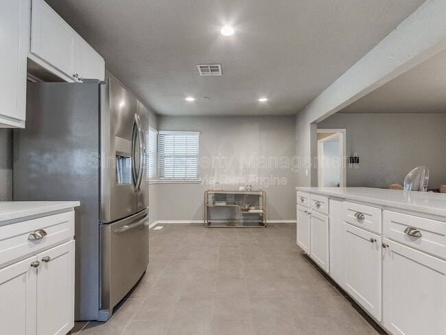 Building Photo - 4136 NW 61st Ter